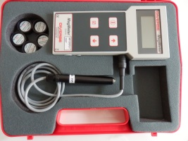 英国DIVERSE MF300FEP46 带 P46 4 x 6mm 探头的多样化铁氧体测量仪